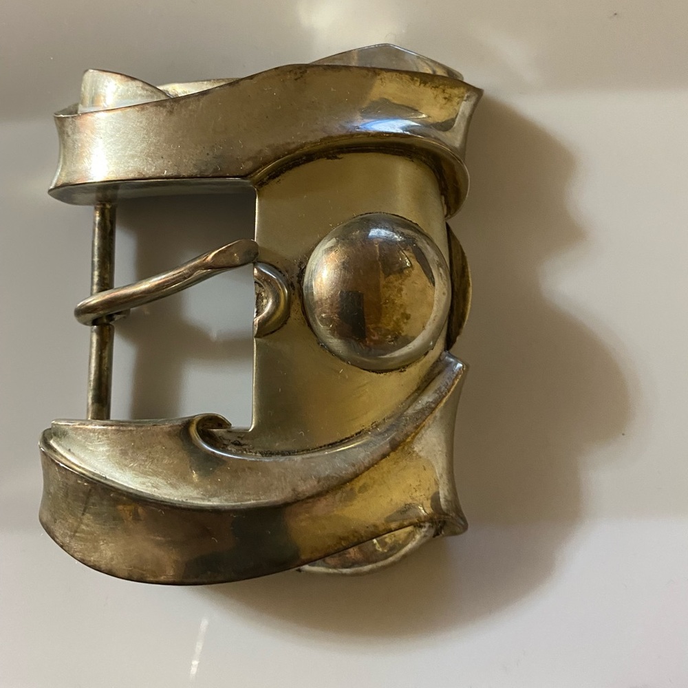 Buckle silver metal good for nice pair of jeans